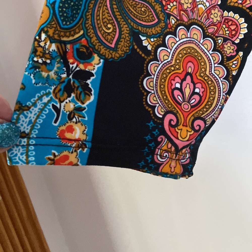 Bella Flore Top ( no size tag - see Description for measurements) - Picture 7 of 7